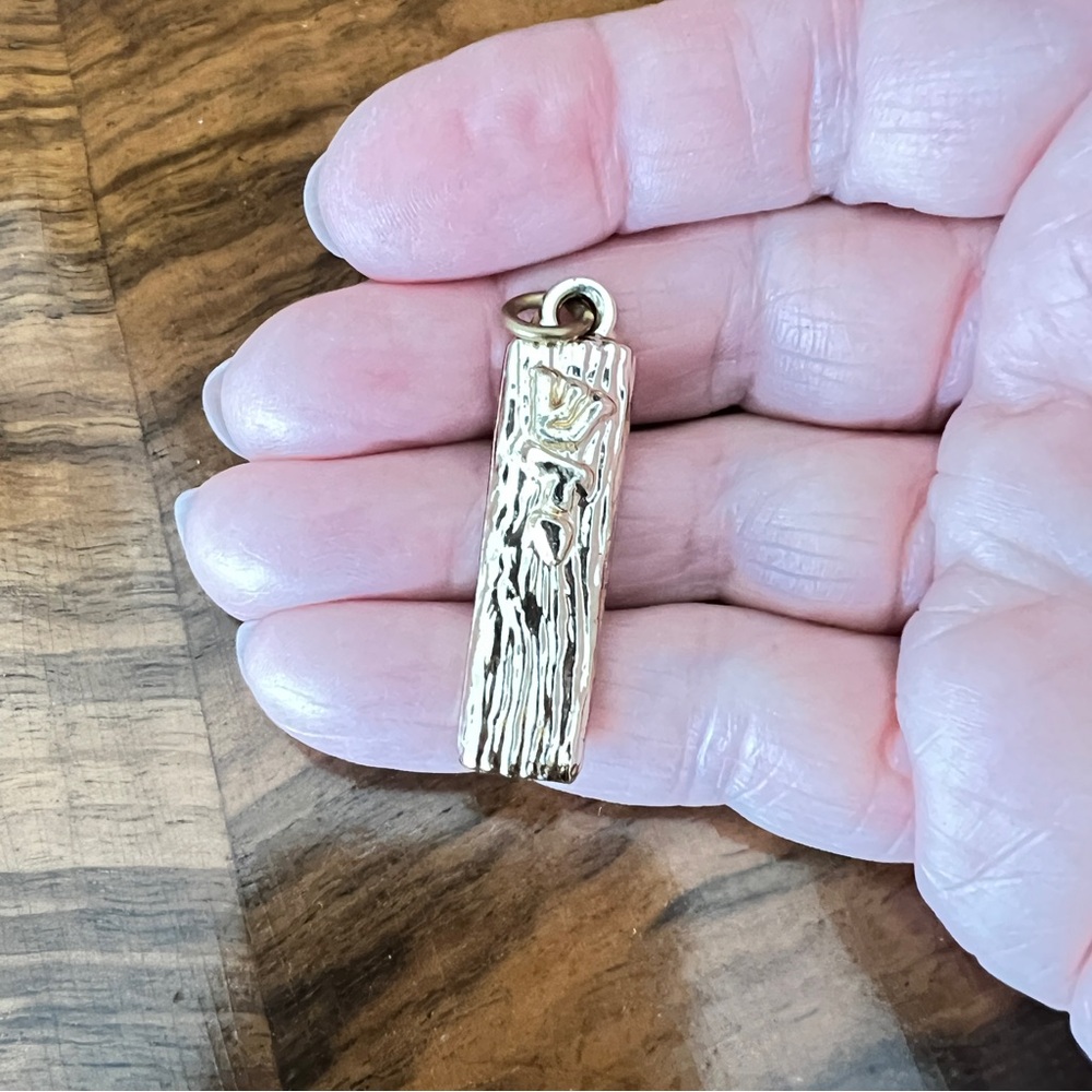 Gold Textured Pendant Charm Jewish Mezuzah - Picture 3 of 7